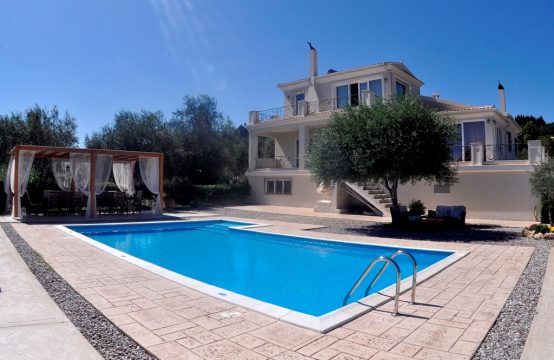 For Sale &#8211; Villa 360 m²