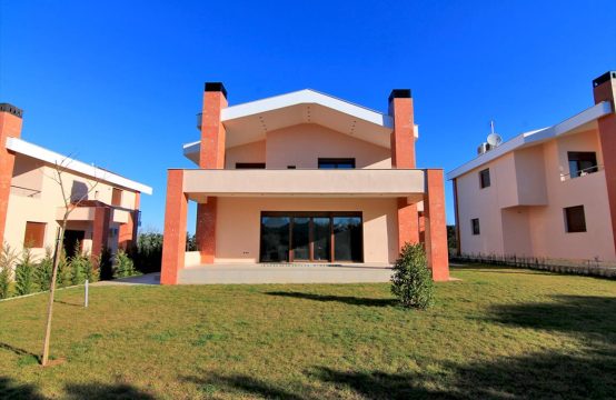 For Sale &#8211; Detached house 290 m²