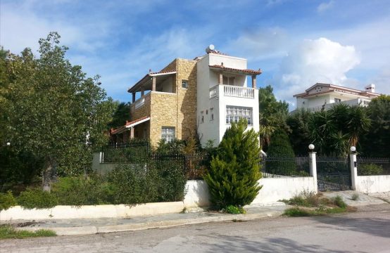 For Sale &#8211; Detached house 230 m²