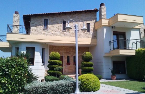 For Sale &#8211; Maisonette 250 m²