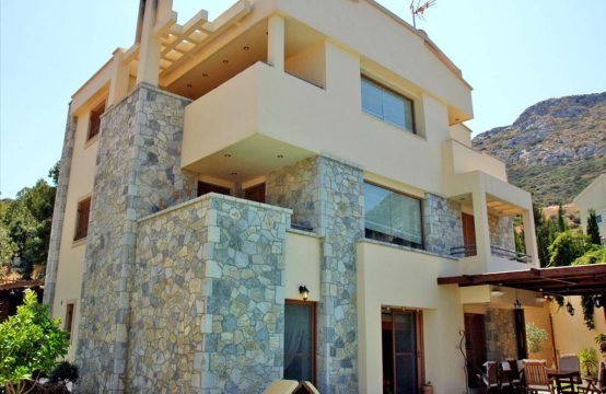 For Sale &#8211; Villa 450 m²