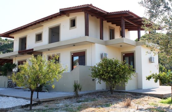 For Sale &#8211; Detached house 270 m²