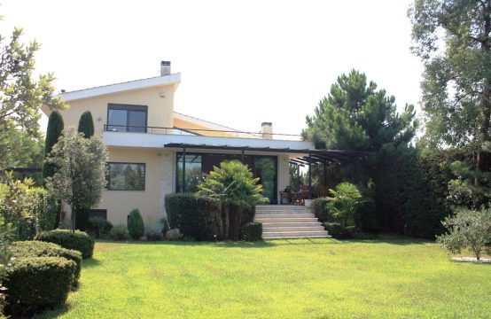 For Sale &#8211; Villa 600 m²