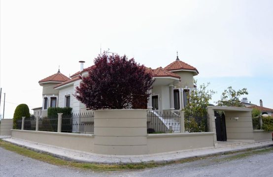 For Sale &#8211; Villa 330 m²