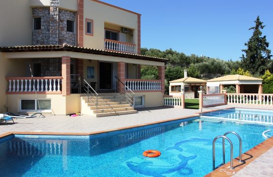 For Sale &#8211; Villa 195 m²