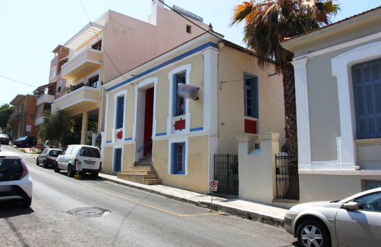 For Sale &#8211; Detached house 260 m²