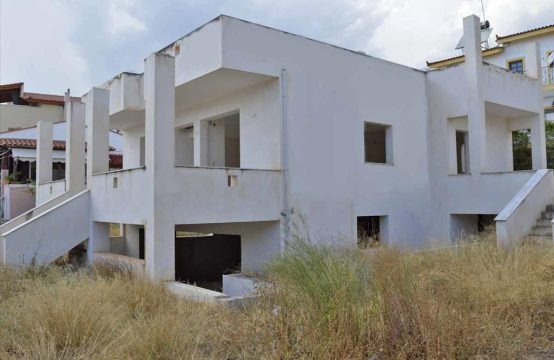 For Sale &#8211; Detached house 320 m²