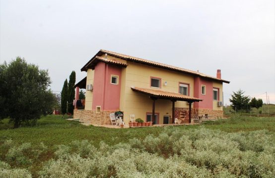 For Sale &#8211; Detached house 330 m²