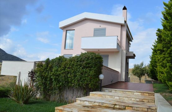 For Sale &#8211; Villa 260 m²