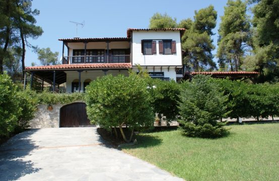 For Sale &#8211; Detached house 210 m²