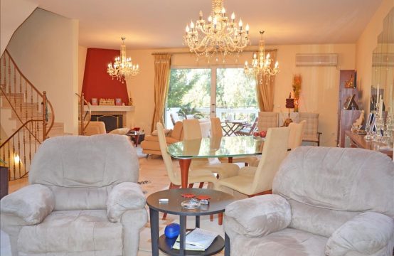 For Sale &#8211; Maisonette 430 m²