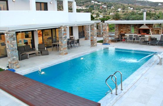 For Sale &#8211; Villa 475 m²