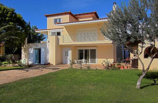 For Sale &#8211; Detached house 290 m²