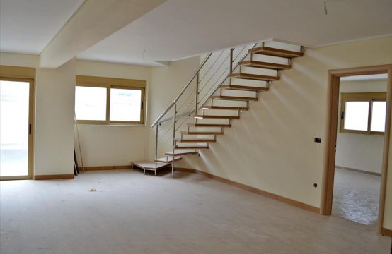 For Sale &#8211; Maisonette 158 m²