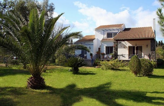 For Sale &#8211; Detached house 220 m²