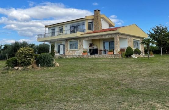 For Sale &#8211; Detached house 247 m²