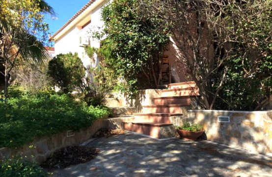 For Sale &#8211; Detached house 85 m²