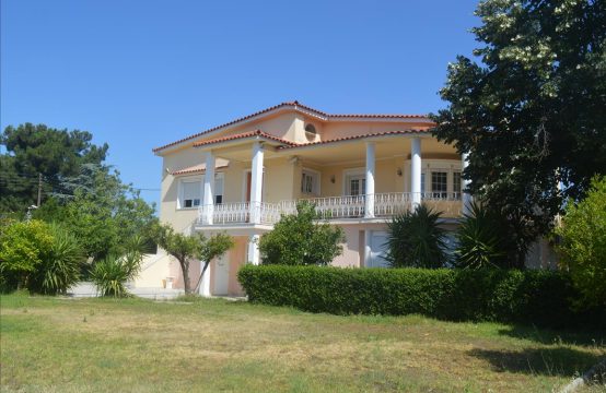 For Sale &#8211; Detached house 320 m²