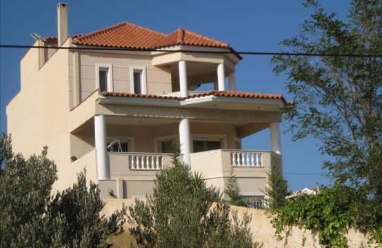 For Sale &#8211; Detached house 165 m²