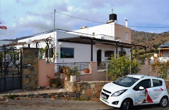 For Sale &#8211; Detached house 240 m²