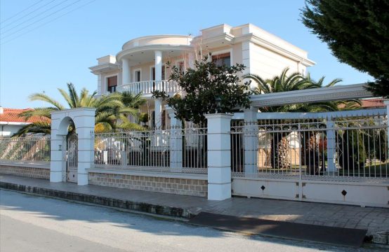 For Sale &#8211; Villa 300 m²