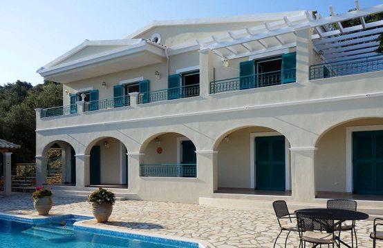 For Sale &#8211; Villa 303 m²