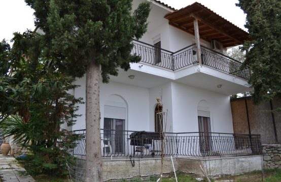 For Sale &#8211; Detached house 240 m²