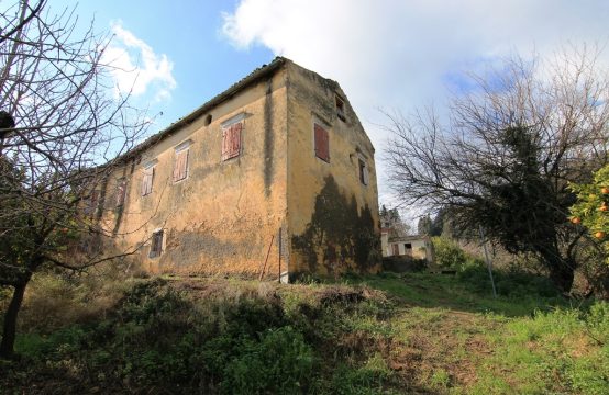 For Sale &#8211; Detached house 256 m²