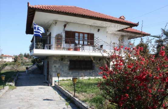 For Sale &#8211; Detached house 220 m²