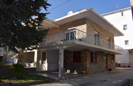 For Sale &#8211; Detached house 245 m²