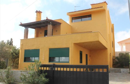 For Sale &#8211; Detached house 152 m²