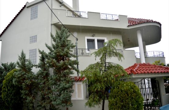 For Sale &#8211; Detached house 400 m²