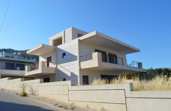 For Sale &#8211; Detached house 300 m²