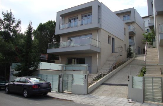 For Sale &#8211; Detached house 290 m²