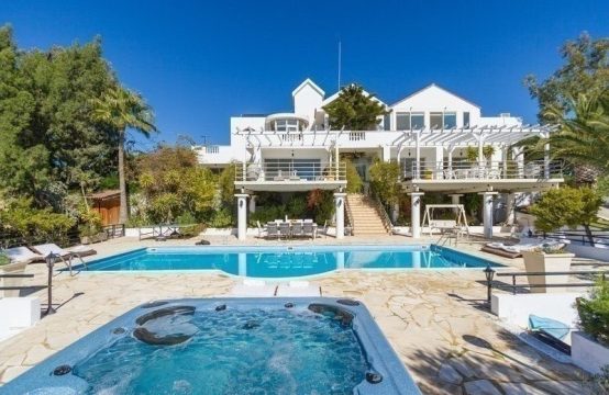 For Sale &#8211; Villa 550 m²