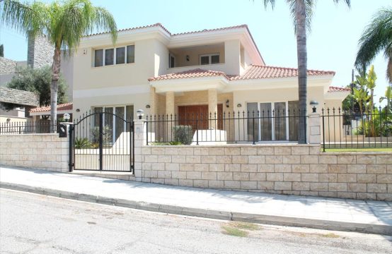 For Sale &#8211; Villa 320 m²