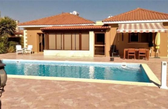 For Sale &#8211; Detached house 190 m²