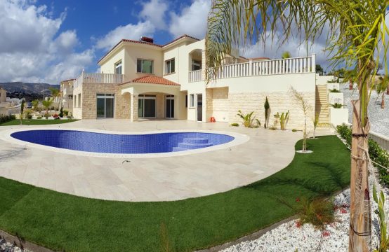 For Sale &#8211; Villa 300 m²