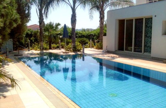 For Sale &#8211; Villa 450 m²