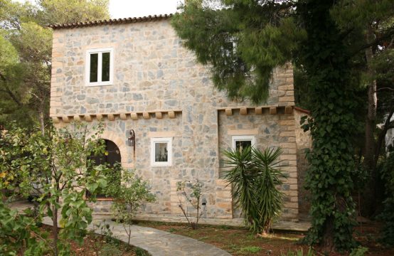 For Sale &#8211; Detached house 136 m²