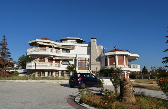 For Sale &#8211; Villa 1000 m²