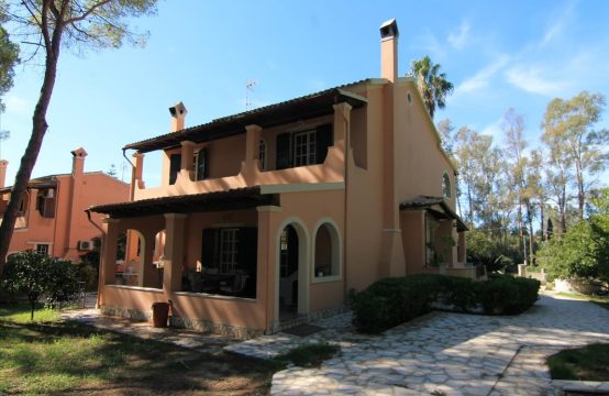 For Sale &#8211; Detached house 240 m²