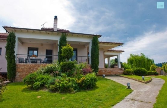 For Sale &#8211; Detached house 600 m²