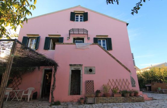 For Sale &#8211; Detached house 198 m²