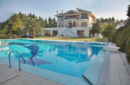 For Sale &#8211; Villa 1050 m²