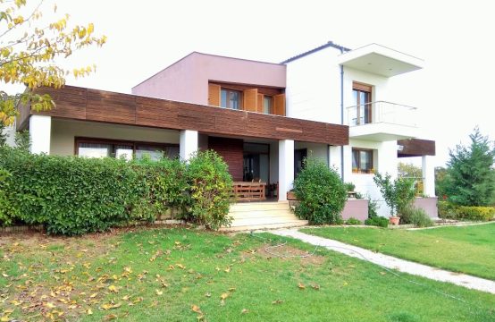 For Sale &#8211; Villa 310 m²