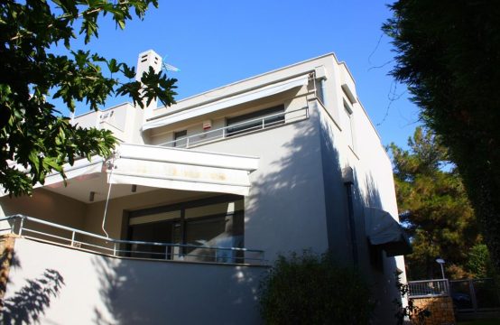 For Sale &#8211; Maisonette 200 m²