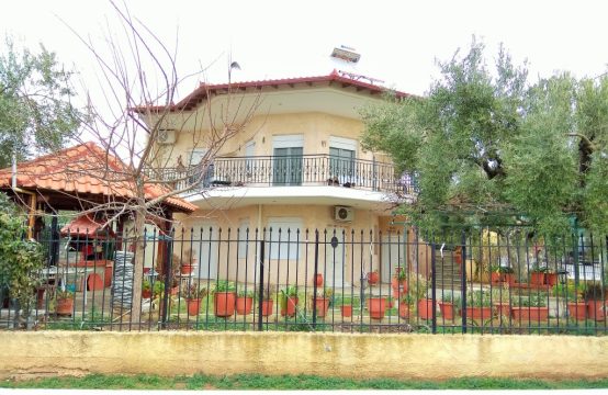 For Sale &#8211; Detached house 230 m²