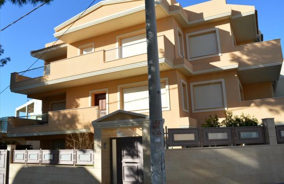 For Sale &#8211; Detached house 220 m²