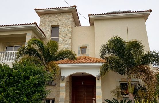 For Sale &#8211; Villa 450 m²